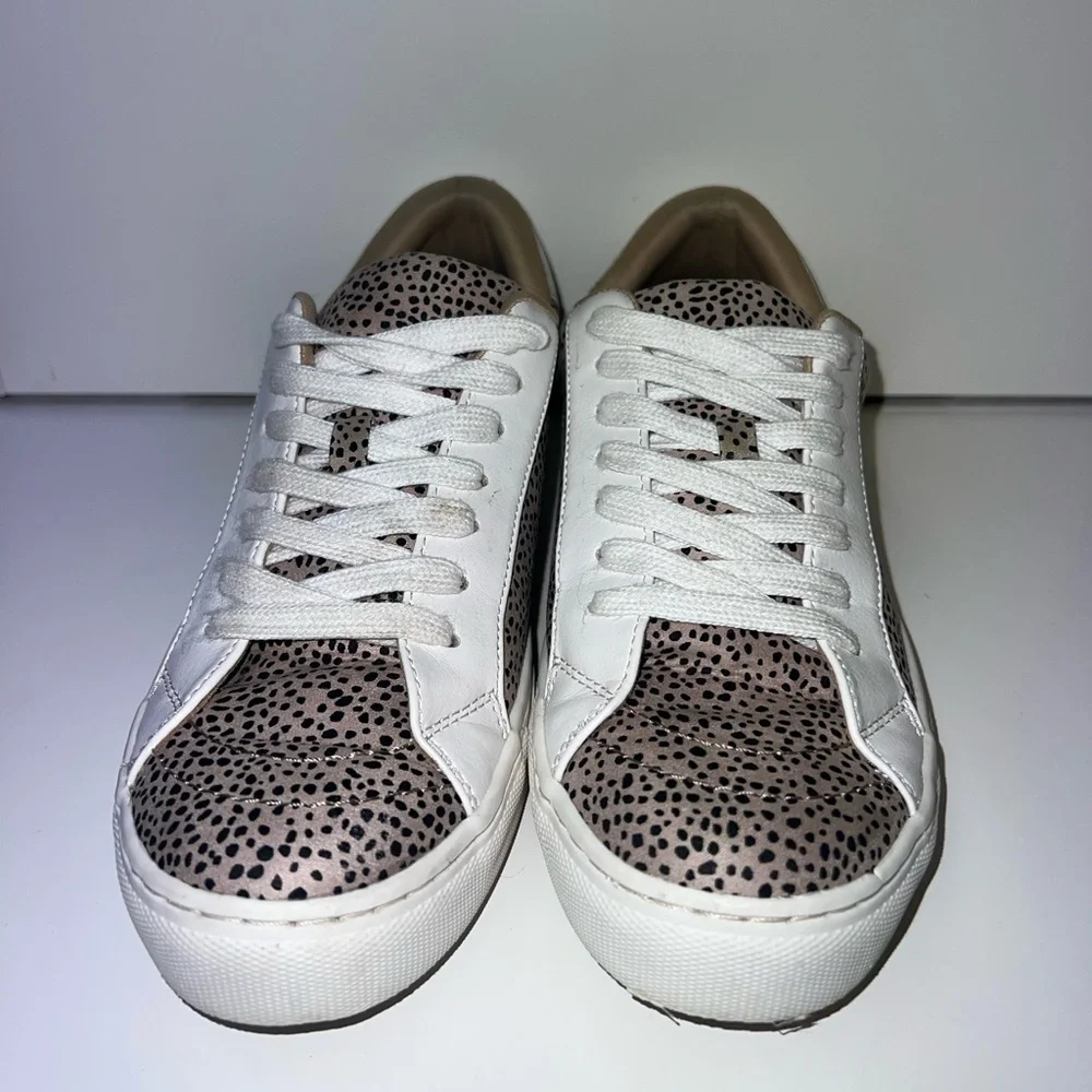 *Universal thread- dotted lace up tie shoes - Picture 2 of 6